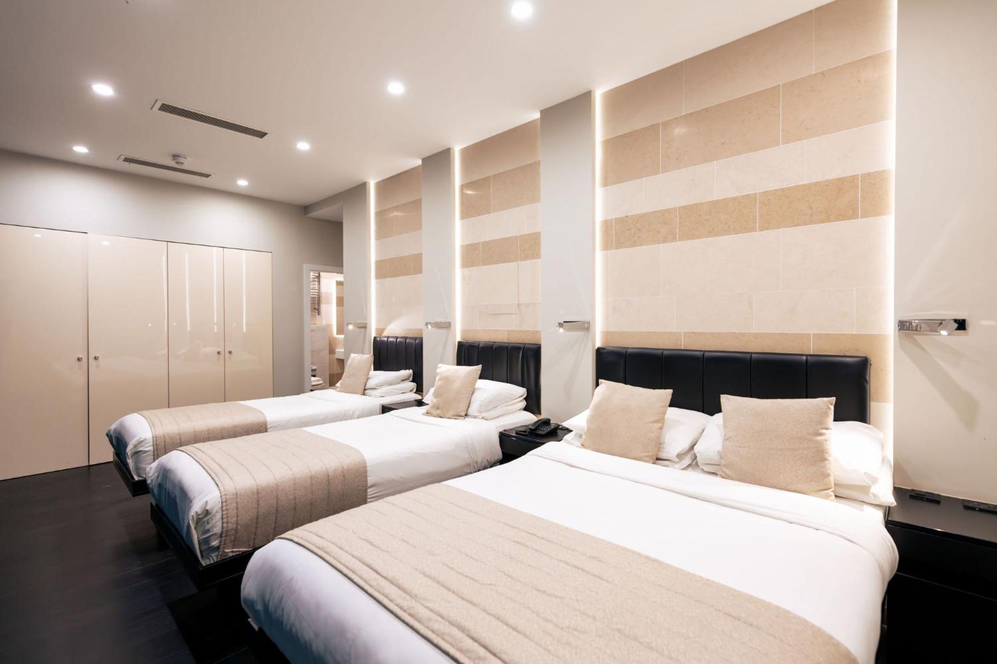 Family Studio,1743070776:JPEG